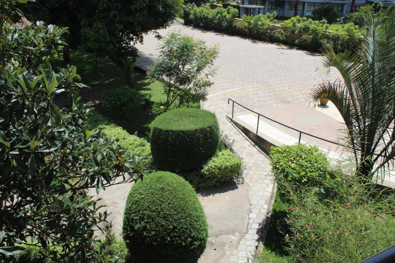 The Garden Place Hotel Ruhengeri Luaran gambar